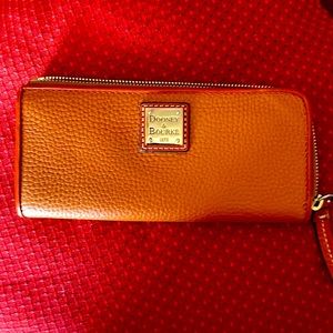 Dooney and Bourne wallet
